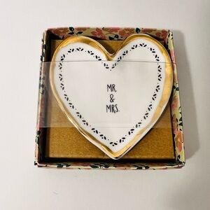 Natural Life handcrafted small “Mr & Mrs” ring/ trinket holder